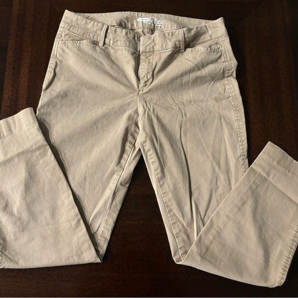 Old Navy Pixie pants, women’s khaki size 4 - Picture 3 of 5